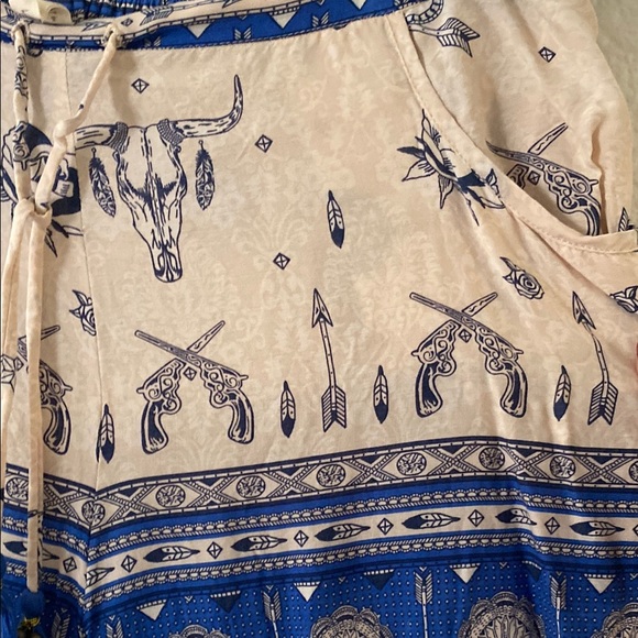 Vintage Spell Coyote Shorts in Royal Blue - Picture 4 of 10